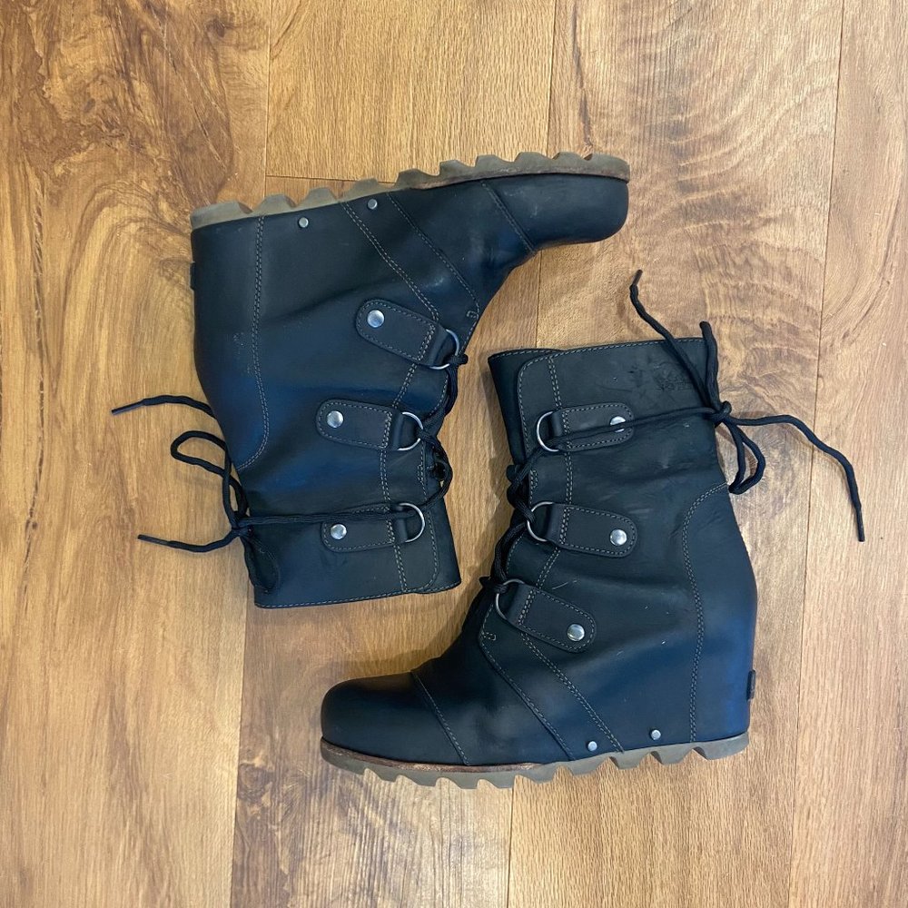 Sorel Joan of Arctic Lace Up Wedge Black Leather 9.5